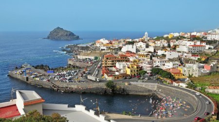 Kanar adaları yaxınlığında 300 nəfər itkin düşüb