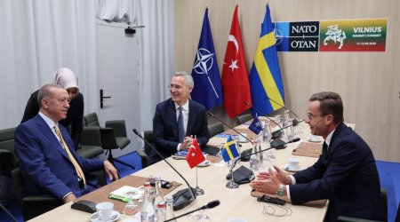 Ərdoğan Stoltenberq və İsveç Baş Naziri ilə üçtərəfli görüş keçirib