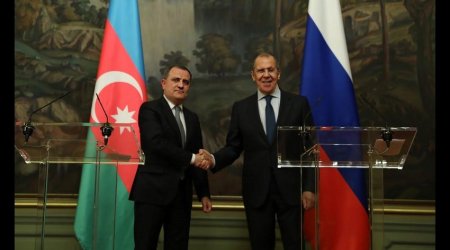 Ceyhun Bayramovla Lavrov arasında telefon danışığı olub