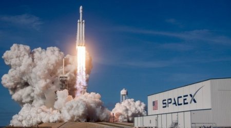 SpaceX pis hava şəraiti səbəbindən Starlinkin buraxılışını təxirə salıb