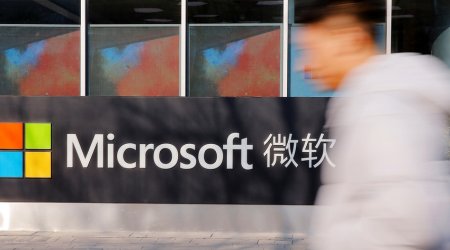 Demokrat senator Microsoftu kəskin tənqid edib