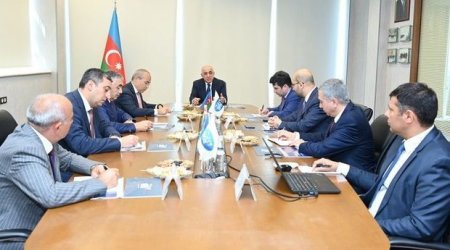 Премьер-министр Азербайджана посетил Бакинский судостроительный завод