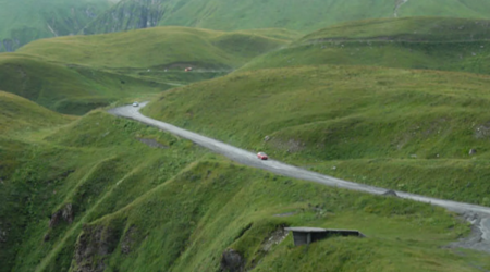 Gürcüstanda torpaq sürüşməsindən sonra 12 nəfər xilas edilib