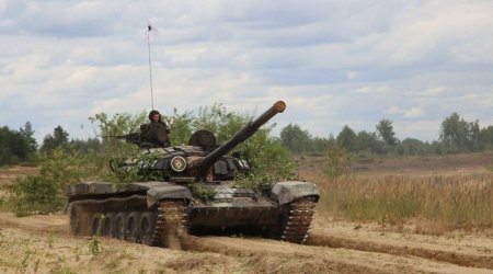 Belarus Polşa və Litva sərhədində hərbi təlimlərə başlayıb