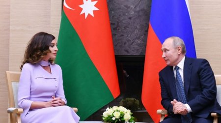 Vladimir Putin Mehriban Əliyevanı təbrik etdi