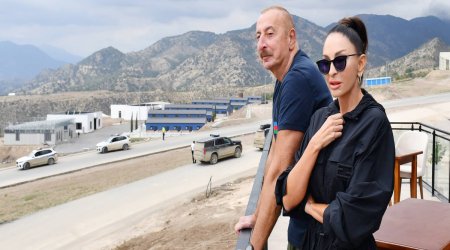 Prezident və xanımı Zabux sakinləri ilə görüşüb