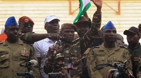 Niger hərbçiləri fransız qoşunlarını ölkədən çıxmağı tələb edib