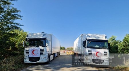 Грузовики с продовольствием для армянских жителей Карабаха уже 5 день ожидают на дороге Агдам-Ханкенди