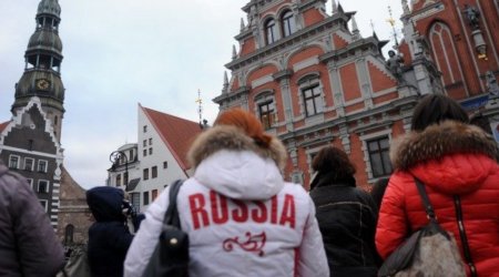 Latviyada yaşayan 3,6 min rusiyalı ölkəni tərk etmək məcburiyyətində qalacaq