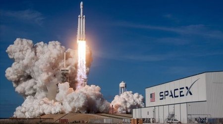 “SpaceX” raketi 23 “Starlink” peykini orbitə çıxarıb