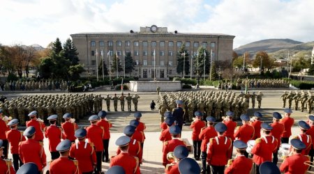 Prezident İlham Əliyev Xankəndi şəhərində keçirilən hərbi paradda iştirak edib