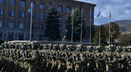 Кадры с Парада Победы в Ханкенди