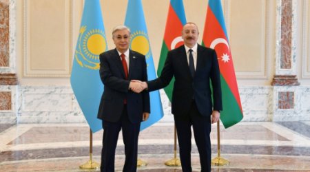 Алиев встретился с Токаевым 