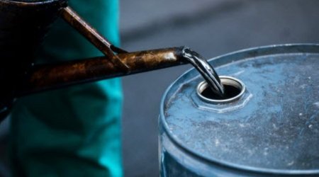 Brent oil prices fall to $80.6 per barrel