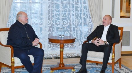 Ilham Aliyev meets with President of Belarus in Saint Petersburg