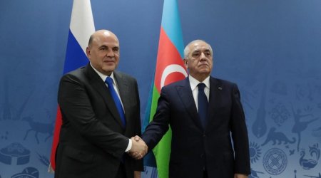 Azerbaijani, Russian PMs mull current issues of trade and economic co-op