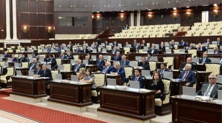 Parlament minimum əmək haqqını vergidən azad etməyi təklif edib