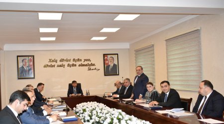 İcra başçısı sakinləri qəbul edib