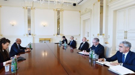 Prezident Saymon Stili qəbul edib - YENİLƏNİB