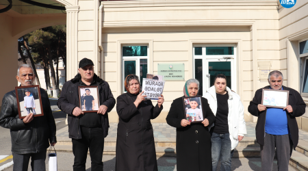 Övladını itirən valideyn Ali Məhkəmənin qərarından şikayətçidir - Video