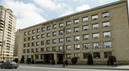 Vergi işçiləri təltif olunub - Sərəncam