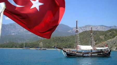 Yanvarda Türkiyəyə turist axını 2% artıb 