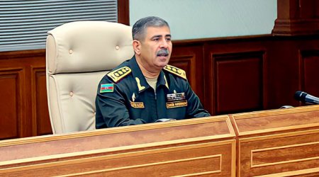 Закир Гасанов поручил уделить особое внимание повышению боевой подготовки подразделений