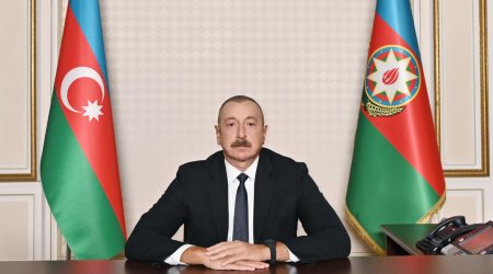 Президент Ильхам Алиев поздравил эмира Кувейта