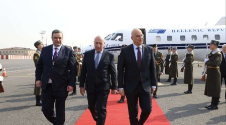 Министр обороны Греции прибыл в Армению