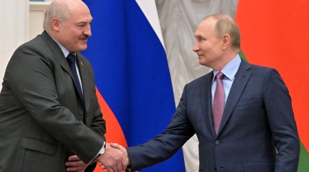 Putinlə Lukaşenko arasında telefon  danışığı olub