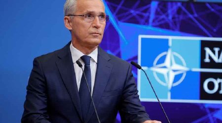 Столтенберг: НАТО не является посредником между Баку и Ереваном