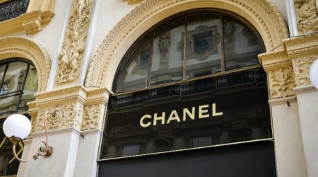 Chanel решил полностью уйти из России