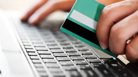 Qohumunun kartından onlayn yolla pul ələ keçirən şəxs saxlanılıb