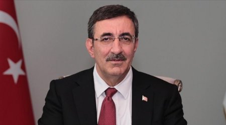 Cevdet Yılmaz Mehriban Əliyevanı təbrik edib