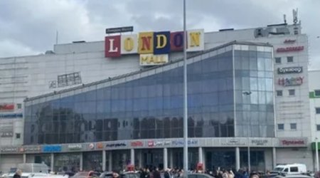 Из ТЦ «London Mall» в Санкт-Петербурге эвакуировали людей из-за сообщения о бомбе - ВИДЕО
