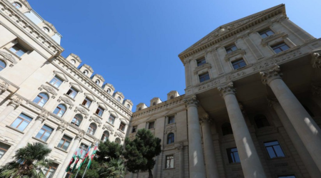 Rəsmi Bakı Fransadan Azərbaycanın daxili işlərinə qarışmamağı tələb edib