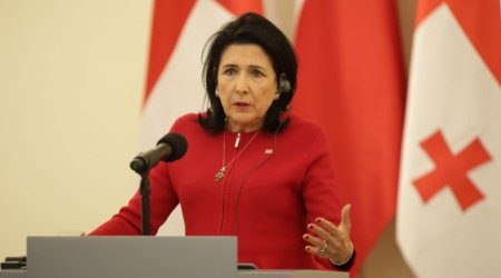Президент Грузии потребовала от МВД прекратить разгон демонстрантов