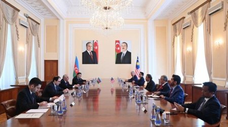 Əli Əsədov Malayziyanın Parlament Senatının prezidenti ilə görüşüb