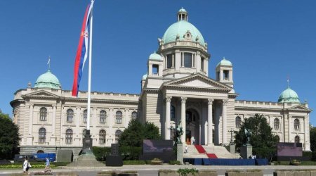 Serbiya parlamenti yeni hökumət tərkibini təsdiqləyib