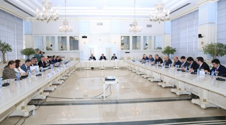 Parlamentdə Milli Məclisin Müdafiə, təhlükəsizlik və korrupsiya ilə mübarizə komitəsi ilə İnformasiya Təhlükəsizliyi üzrə Koordinasiya Komissiyasının görüşü keçirilib