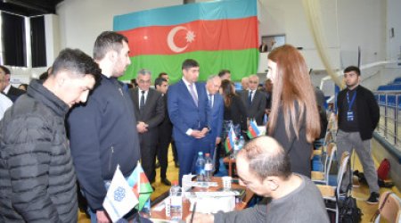 Yasamal rayonunda əmək yarmarkası keçirilib