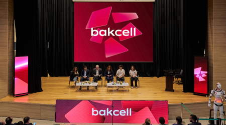 Генеральный директор Bakcell встретился с учениками Современного Образовательного Комплекса