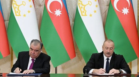 Подписаны азербайджано-таджикские документы