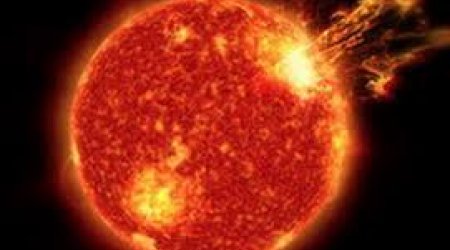 На Солнце произошла еще одна сильнейшая вспышка