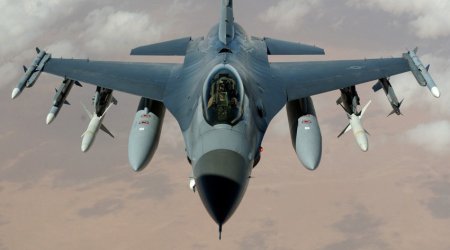 Часть переданных Украине F-16 разместят за пределами страны