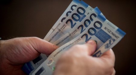 16 yaşına çatmayanlarla nişanlananlar 2 min manat cərimələnəcək, həbs olunacaq