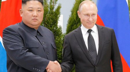 Putinlə Kim Çen In arasında görüş başlayıb