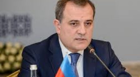 Ceyhun Bayramov İtaliya XİN başçısının müavini ilə görüşüb