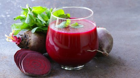 Эксперты рассказали, чем вредны натуральные соки без сахара
