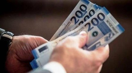 Ölkədə orta aylıq əməkhaqqı 4 manat 20 qəpik azalıb